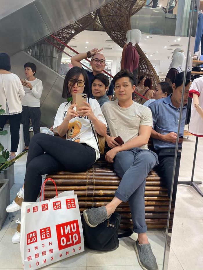 Ngọc Lan bị bắt gặp ôm trai lạ, Thanh Bình chia sẻ gặp côn đồ