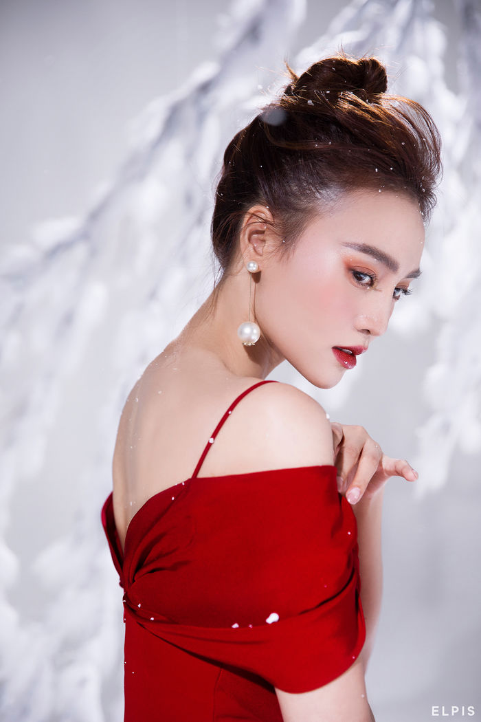 Ngọc nữ Ninh Dương Lan Ngọc gợi cảm trong bộ ảnh thời trang
