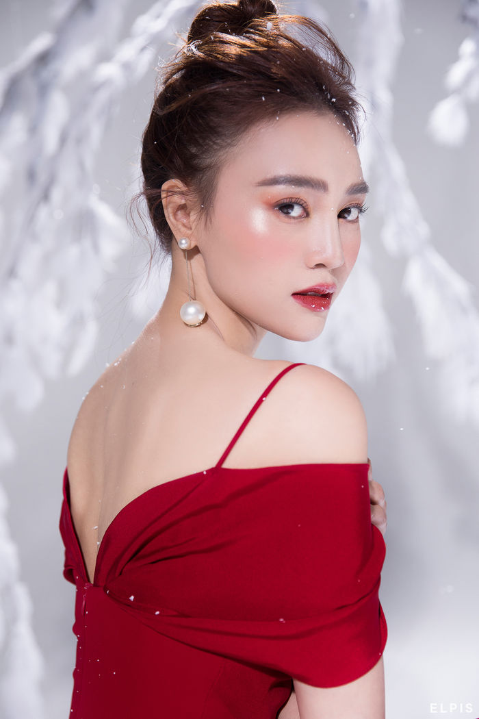 Ngọc nữ Ninh Dương Lan Ngọc gợi cảm trong bộ ảnh thời trang