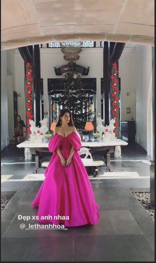 Ngọc Trinh o ép vòng 1 sexy đến nghẹt thở trong hậu trường chụp ảnh