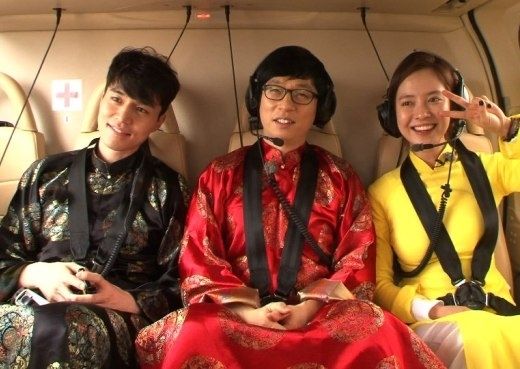 Nón lá, áo dài – 2 đồ vật mà những sao Hàn dùng để “lấy lòng” fan Việt