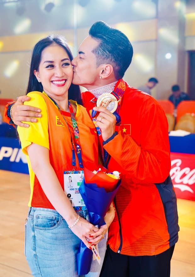Phan Hiển giành HCV SEA Games 30, con trai Trà My Idol ra dáng soái ca