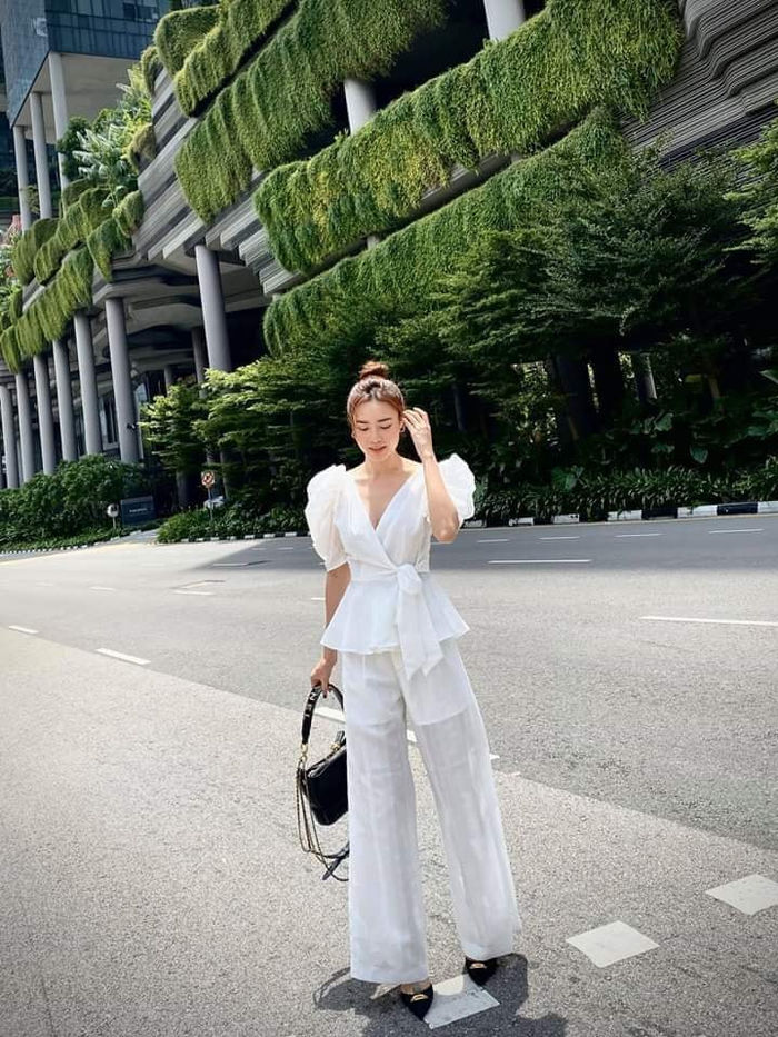 Phong cách sao Việt: Ngọc Trinh - Hari Won dẫn đầu top mặc đẹp
