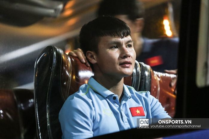 Quang Hải ngấn lệ khi nghe lời cổ vũ phía sau: “Hải ơi cố lên!