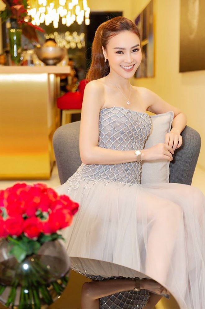  Ninh Dương Lan Ngọc, Sam... lọt top sao Việt mặc đẹp nhất 2019