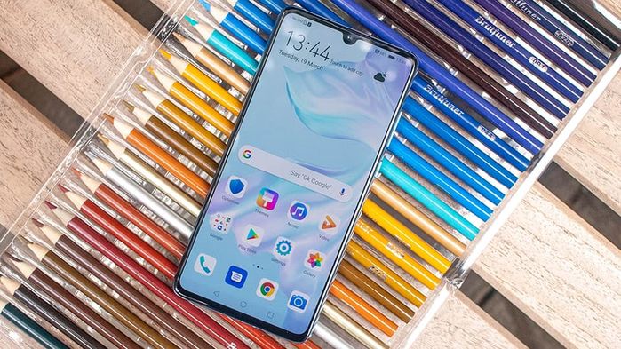 Smartphone giảm giá mạnh nhất dịp cuối năm: Galaxy S10+ giảm 7 triệu