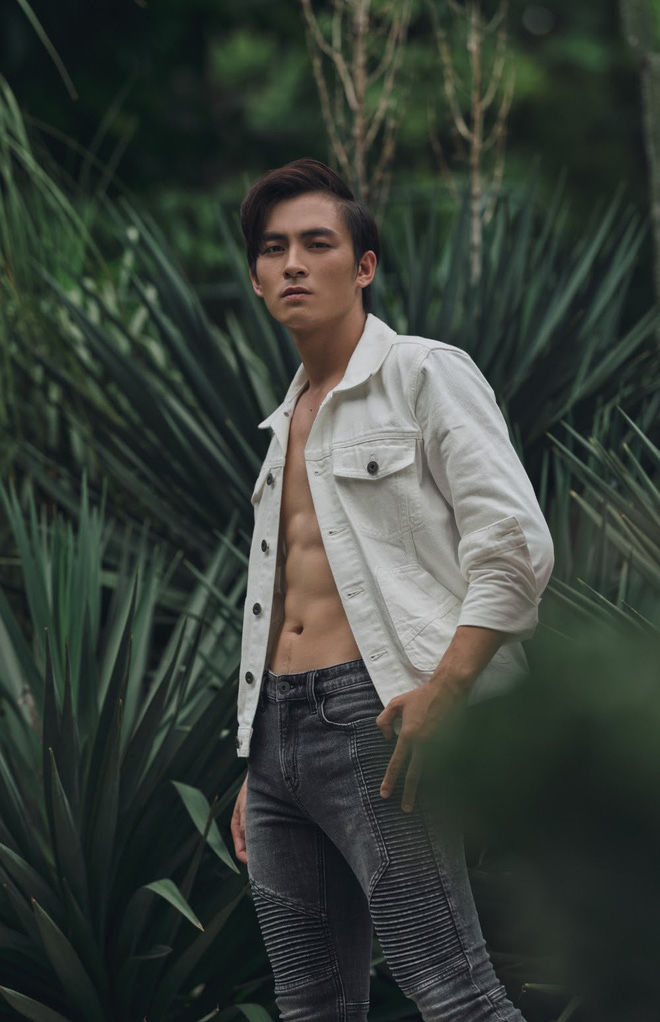 So kè 2 nam chính “Chị chị em em” và “Mắt biếc” đang gây sốt