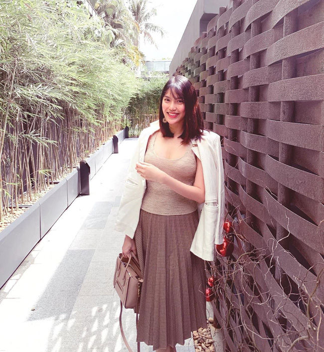 Street style sao Việt tuần qua: Lý Nhã Kỳ cực giản dị nhưng ghi điểm