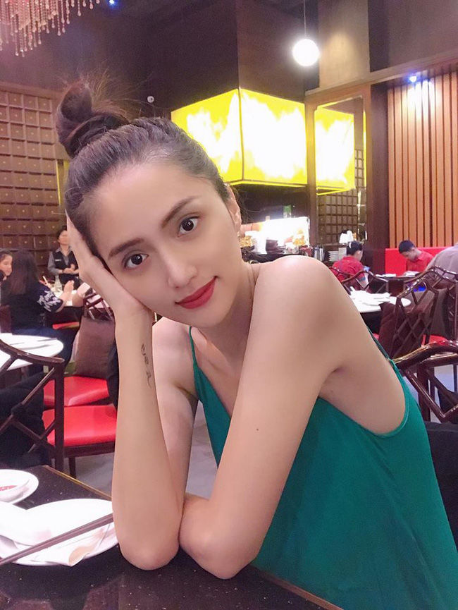 Street style sao Việt tuần qua: Lý Nhã Kỳ cực giản dị nhưng ghi điểm