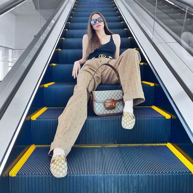 Street style sao Việt tuần qua: Lý Nhã Kỳ cực giản dị nhưng ghi điểm