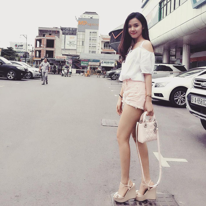 Style của Midu và Tuesday Thúy Vi sau 5 năm: Midu ngày càng đẹp