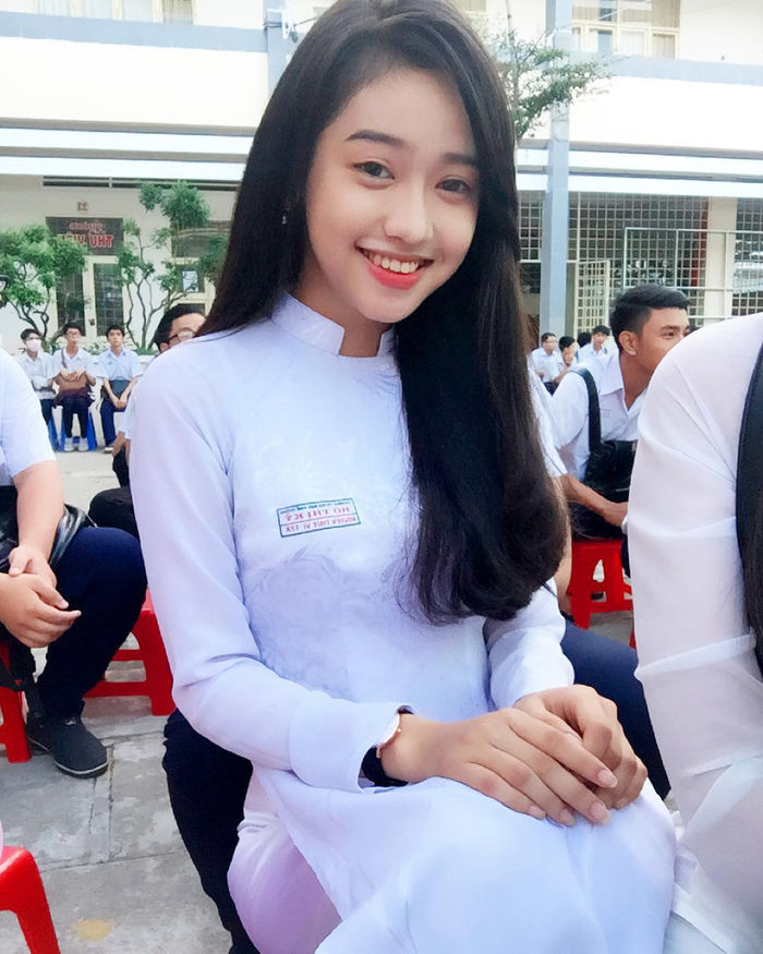 Style của Midu và Tuesday Thúy Vi sau 5 năm: Midu ngày càng đẹp