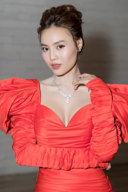 Sững sờ với độ chơi đồ hiệu của Lan Ngọc: Sắm đồng hồ kim cương 2,7 tỷ