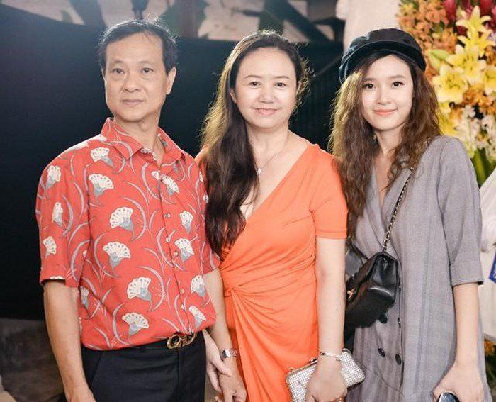 Midu: Từng bị tự kỷ, bạn bè xa lánh và hiện tại sở hữu gia tài khủng