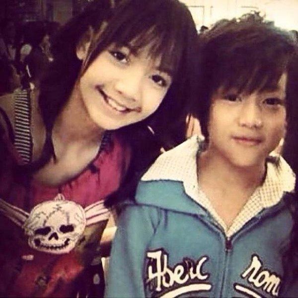 Tình bạn của idol Kpop: TaeYeon và HeeChul quen nhau từ thời thực tập