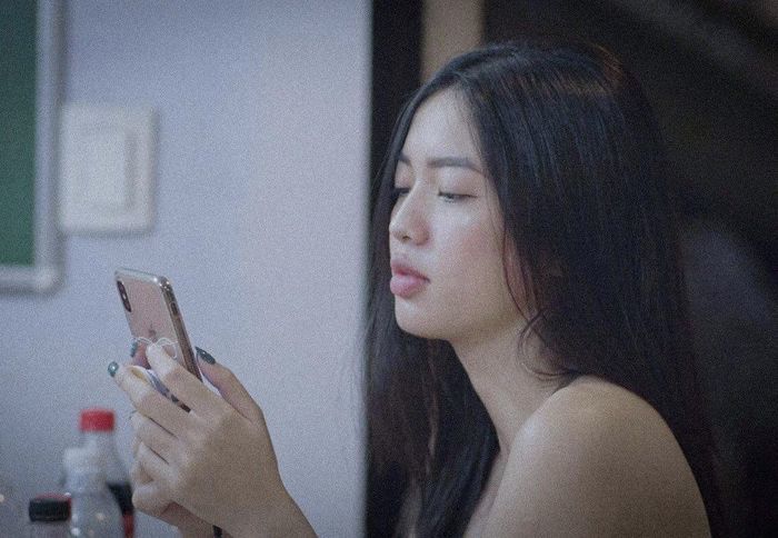 Tốc độ trả lời tin nhắn của một người phụ thuộc tình cảm dành cho bạn
