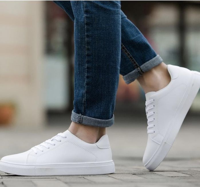 Top giày sneaker được giới trẻ săn lùng năm 2019, bạn đừng bỏ quên