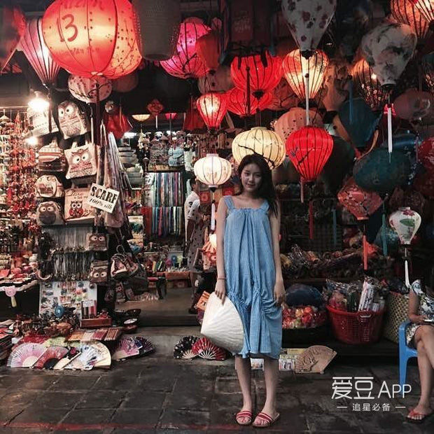 Sao Hàn diện Street style giản dị hết nấc khi sang Việt Nam