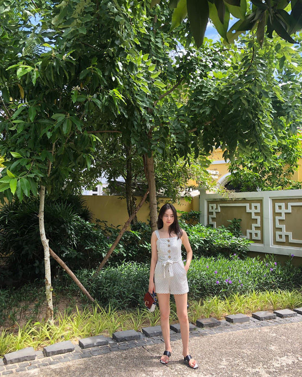 Sao Hàn diện Street style giản dị hết nấc khi sang Việt Nam