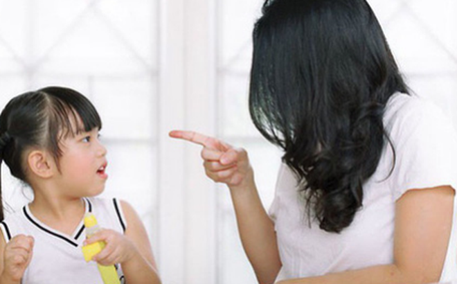 Đh Essex: Mẹ càng cằn nhằn con cái càng mau giàu có và thành công hơn