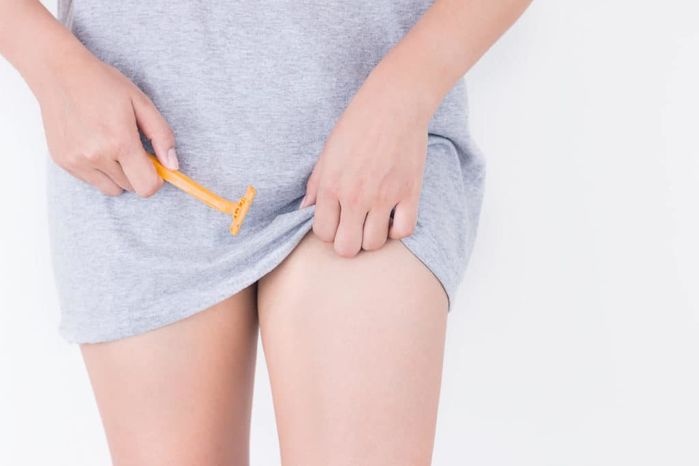 BS BV Phụ sản Trung ương chỉ cách dọn cỏ vùng kín tránh bị trầy xước