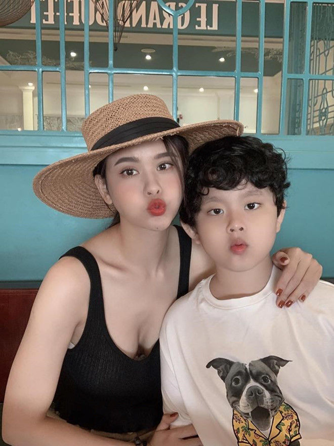 Trương Quỳnh Anh: Tôi tự tạo hạnh phúc nên luôn đứng vững giữa cô đơn