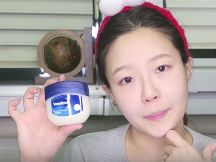 Làm đẹp đón Tết: giảm quầng thâm bằng trà xanh, wax lông bằng mật ong