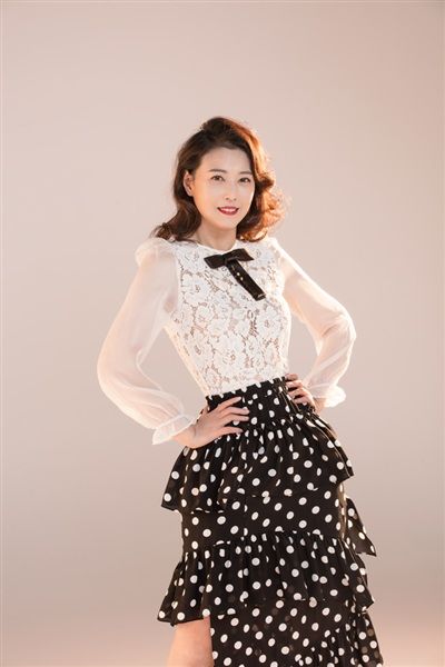 Tuổi 53 xinh đẹp, cô đơn của mỹ nhân trẻ mãi không già Châu Hải My