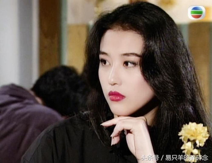 Tuổi 53 xinh đẹp, cô đơn của mỹ nhân trẻ mãi không già Châu Hải My