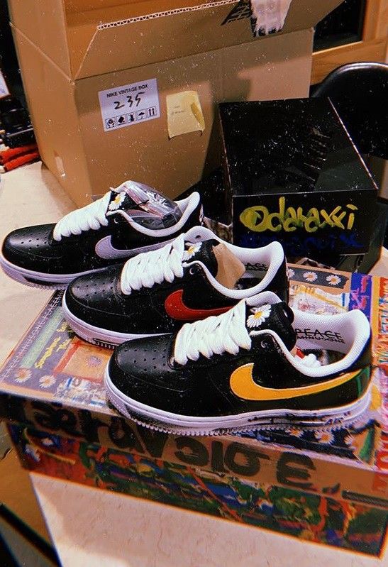 Văn Toàn vừa tậu siêu phẩm swoosh trắng của G-Dragon, giá hơn 10 triệu