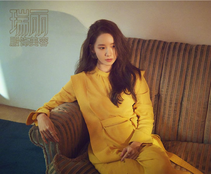 Yoona khoe sắc vóc nữ thần trên tạp chí xứ Trung đình đám