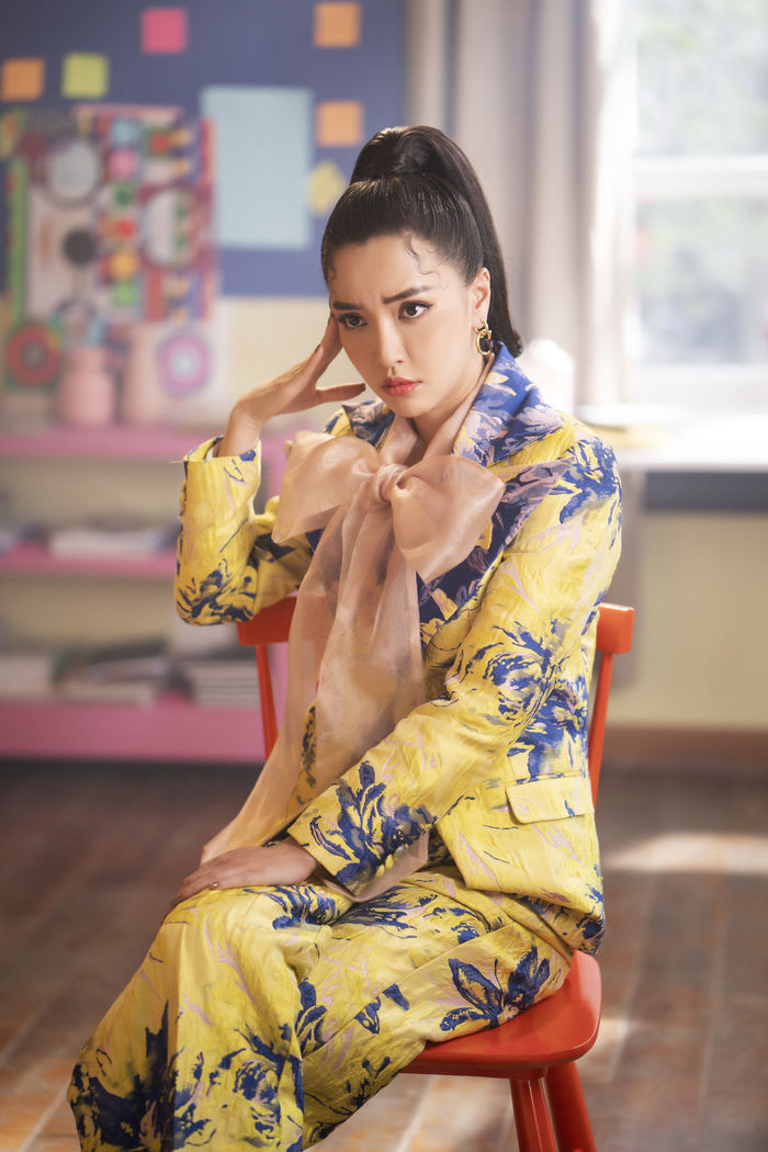 Bích Phương bày cách đòi lì xì độc - lạ dịp đầu năm trong MV mới