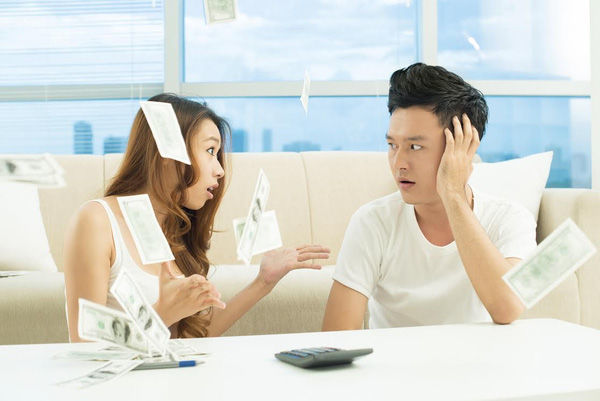 Vợ không đưa tiền chồng xài Tết, phạt hành chính lên đến 500.000 đồng