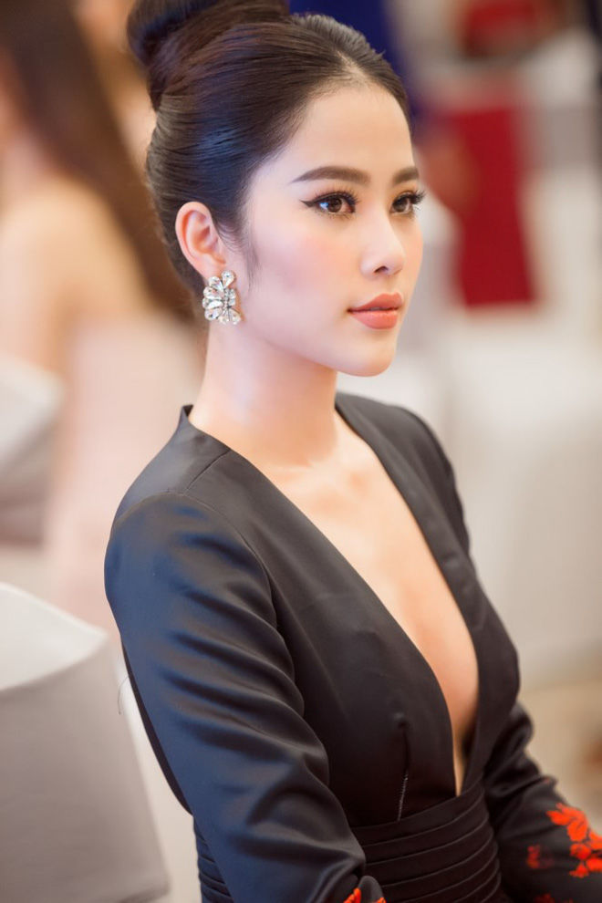 So sánh nhan sắc khác biệt của dàn Hoa hậu Việt cùng chung tuổi Tý
