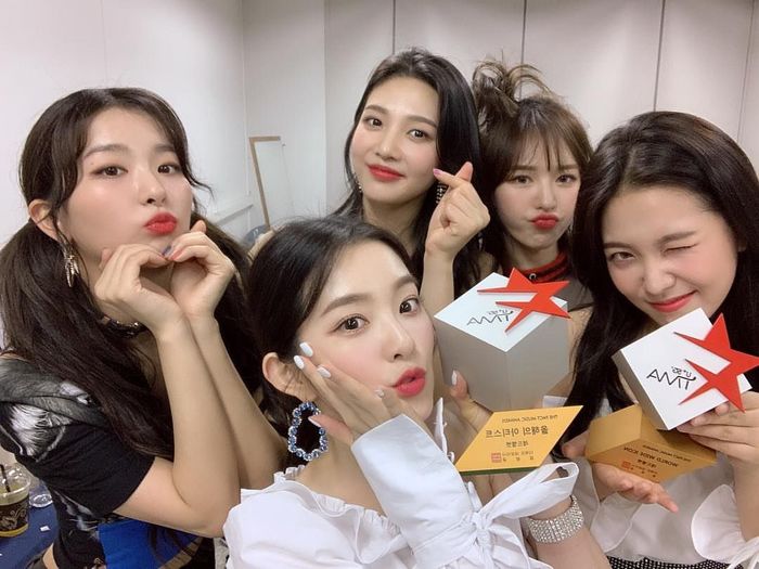 5 nữ trưởng nhóm được lòng khán giả xứ Hàn: Taeyeon và Irene góp mặt