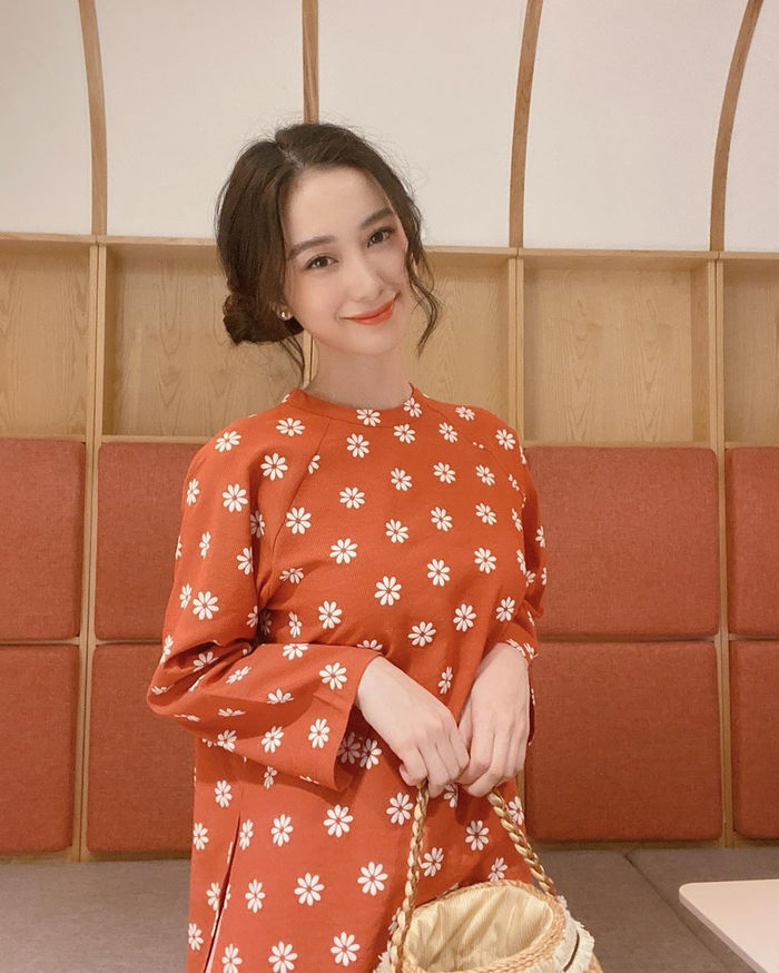 Ảnh hot sao Việt: Ngọc Trinh với áo dài thướt tha, Lệ Quyên khoe eo 59