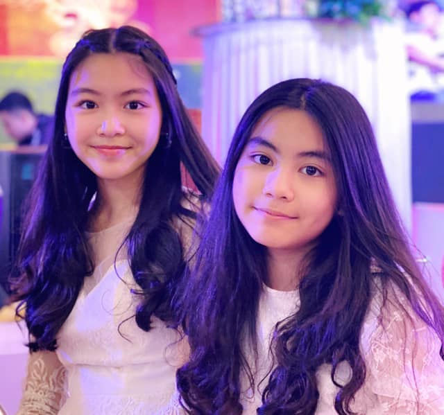 Hai con gái của MC Quyền Linh gây sốt, Hari Won khoe góc nghiêng