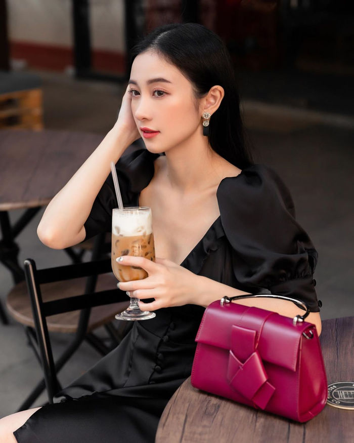 Ảnh hot Sao Việt: Xuân Trường mừng đám hỏi Duy Mạnh và Quỳnh Anh