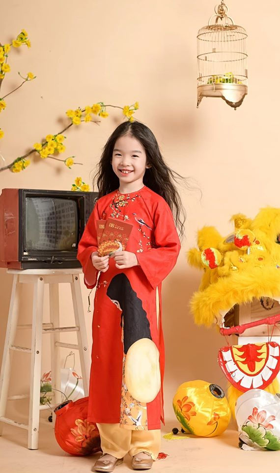 Ảnh hot Sao Việt: Xuân Trường mừng đám hỏi Duy Mạnh và Quỳnh Anh