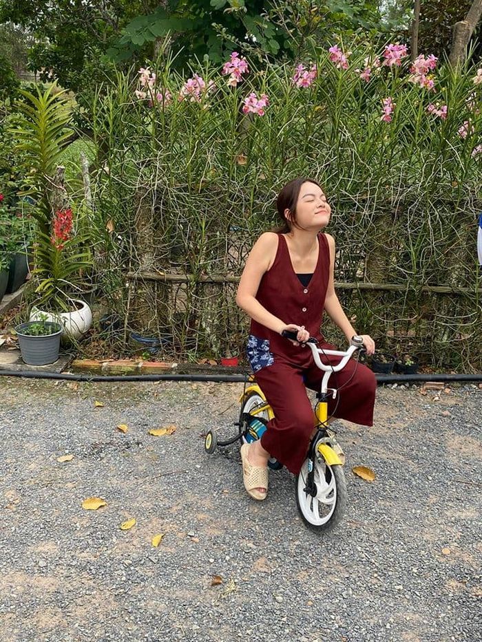 Nhã Phương - Trường Giang chụp ảnh kỷ niệm, BB Trần họa mặt xinh đẹp