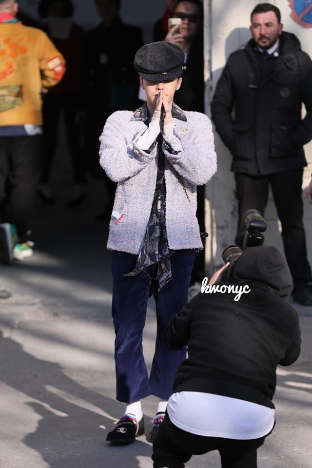 G-Dragon khiến fan thế giới điên đảo khi dự show thời trang ở Paris