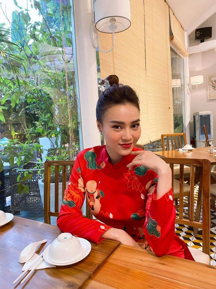 Hiền Thục trẻ như gái đôi mươi, Hải Băng rạng rỡ bên các con