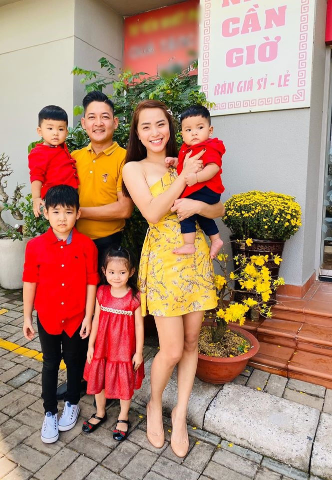 Chi Pu bán nude bốc lửa, vợ chồng Đông Nhi ngọt ngào