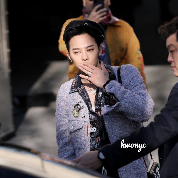 G-Dragon khiến fan thế giới điên đảo khi dự show thời trang ở Paris