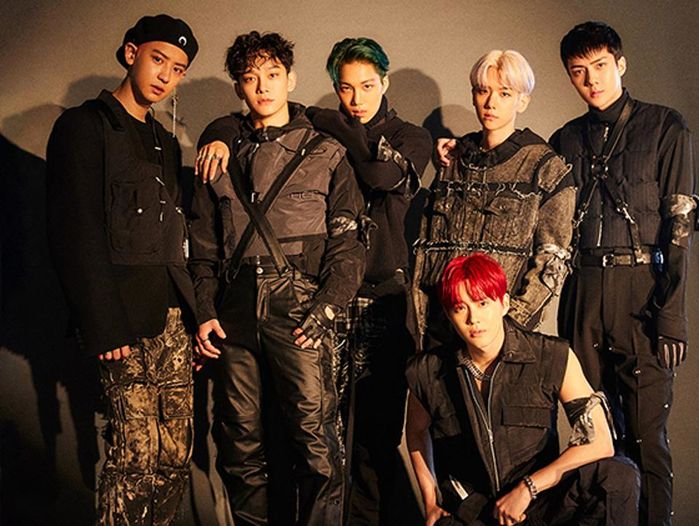 Chen (EXO) thông báo cưới chạy bầu, fan khen ngợi vì sự trách nhiệm