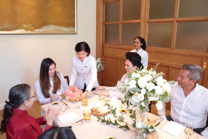 Ái nữ của nữ hoàng ảnh lịch Diễm My tổ chức sinh nhật cực sang trọng