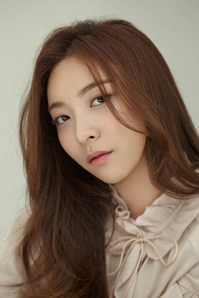Idol rời bệ đỡ SM: Người thành công, kẻ liên tục dính bê bối