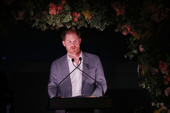 Bị bỏ tước hiệu, Hoàng tử Harry: “Sự việc đến nước này tôi rất buồn