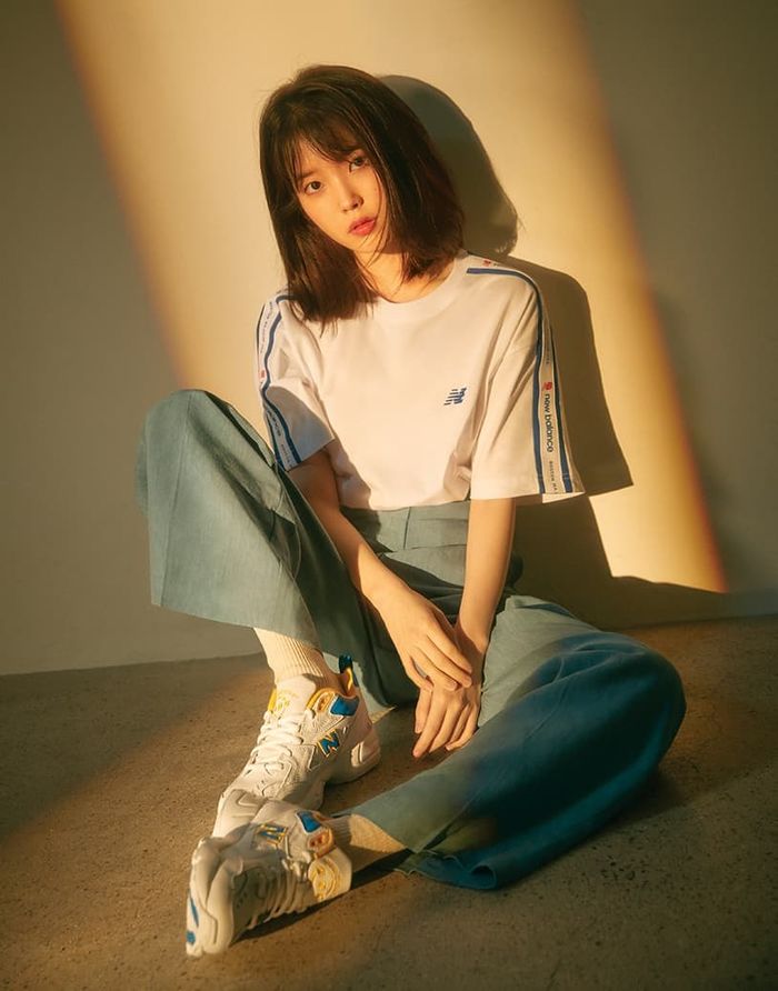 Các món đồ sao Á ưu ái nhất: Túi kẹp nách, giày sneaker vẫn “hot hit”