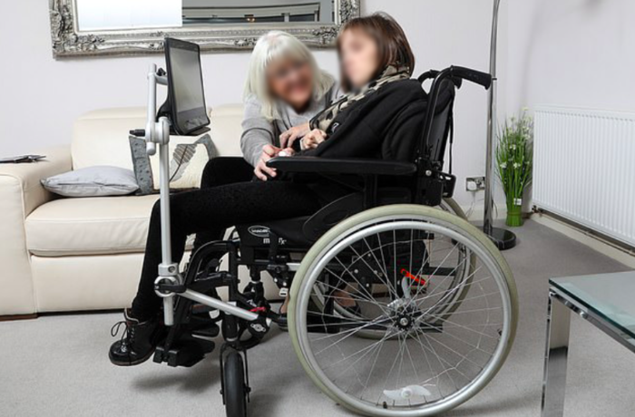 Cảm động người phụ nữ khuyết tật nói Con yêu mẹ sau 36 năm